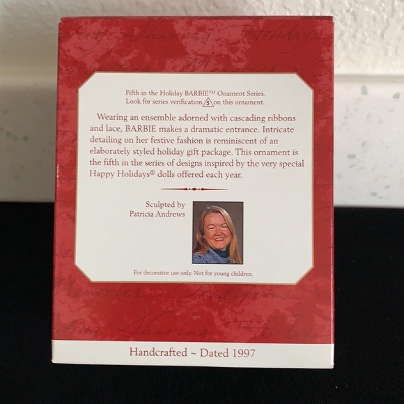 1997 Hallmark Holiday Barbie Ornament - Picture 4 of 16
